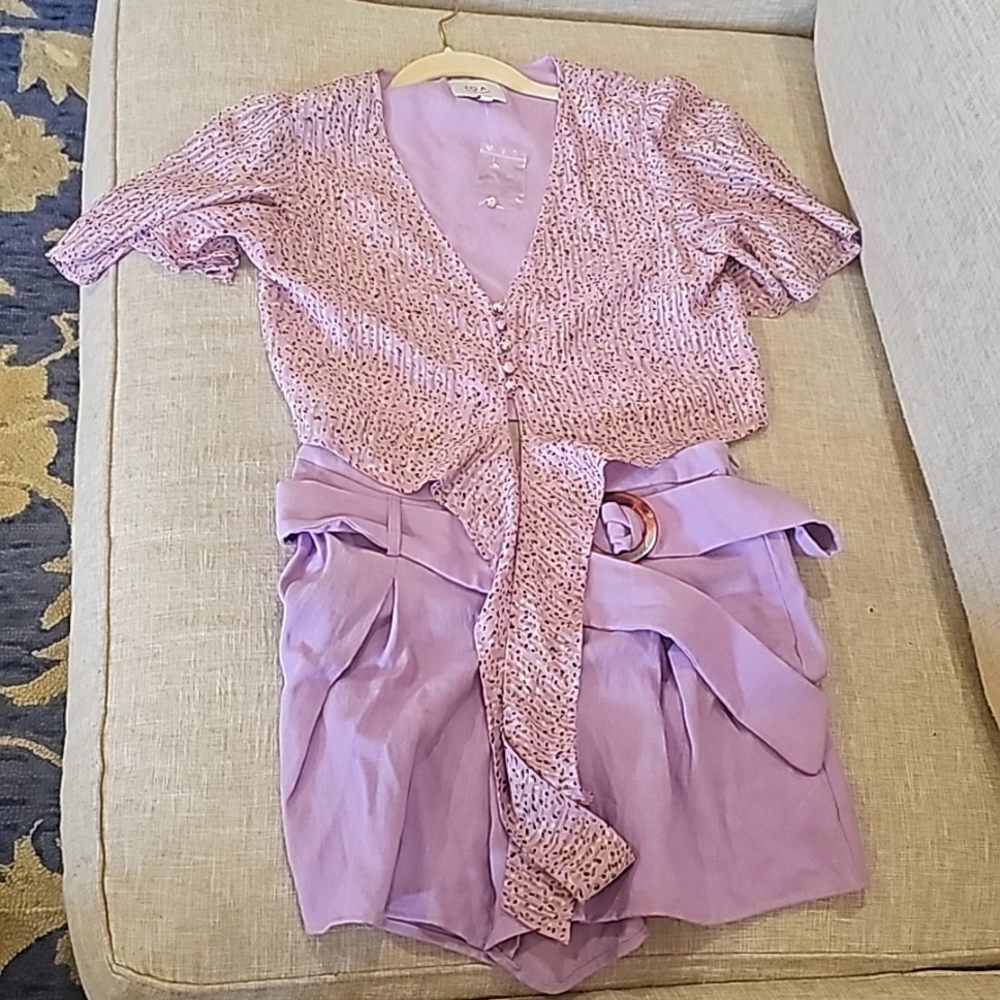 Short and. Blouse set
